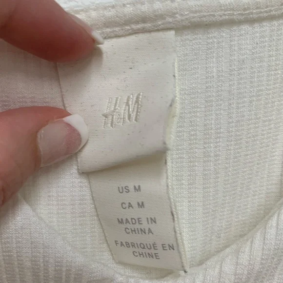 H&M Cream Crop Top, Size M - Picture 4 of 9